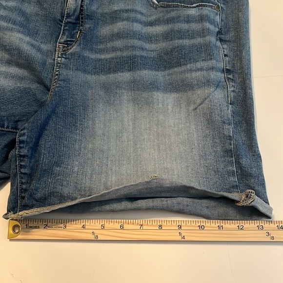Torrid 5 Inch Vintage Stretch High-Rise Short Size 20 - Picture 7 of 12
